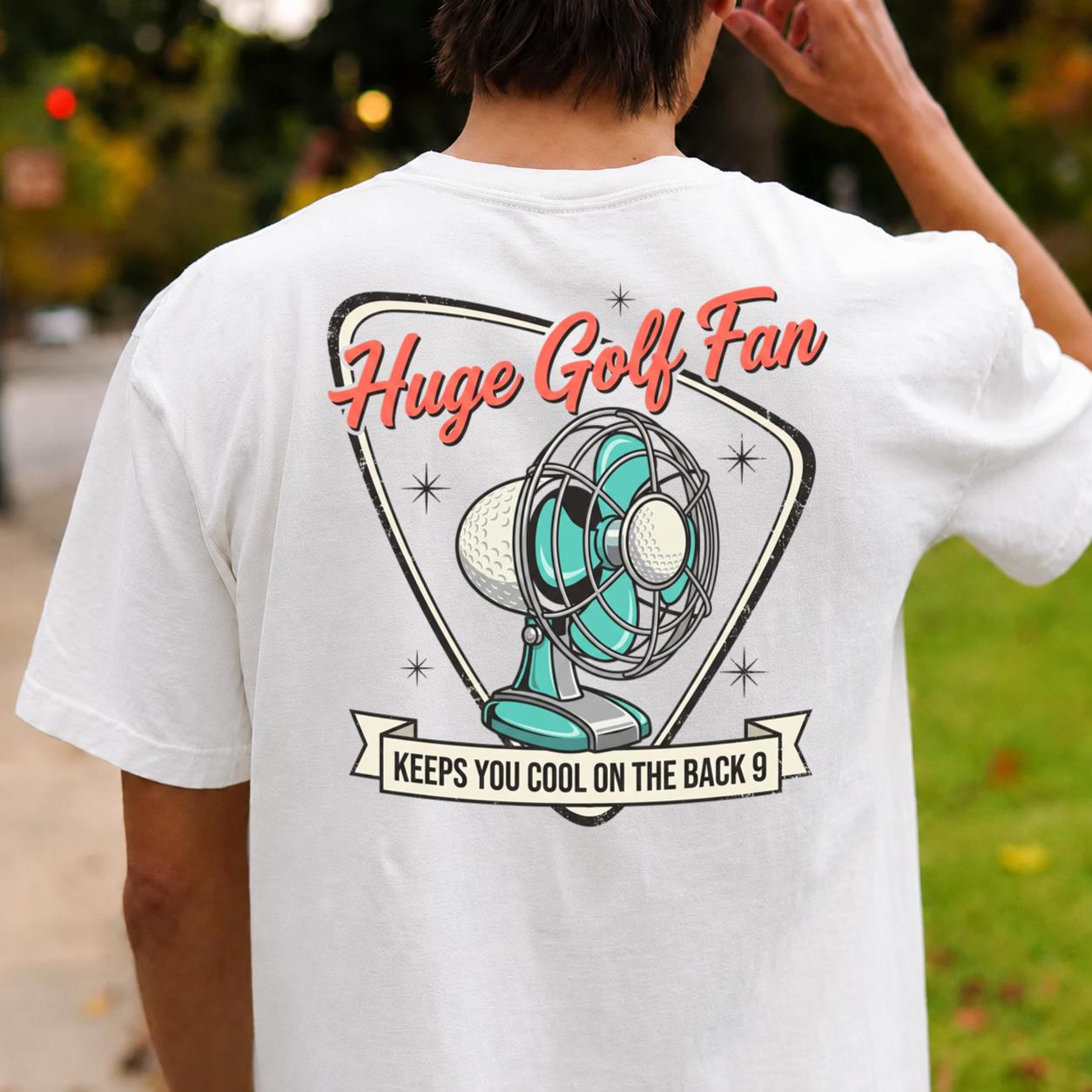 Huge Golf Fan Keeps You Cool On The Back 9